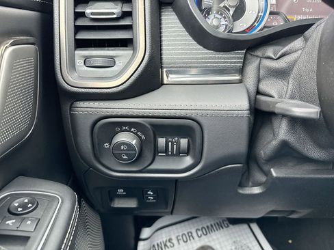 Used 2021 RAM 1500 Limited w/ Night Edition image 18