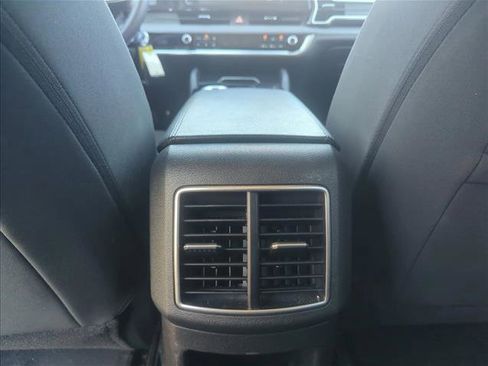 Used 2023 Kia Sportage LX image 15