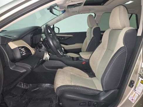 Used 2020 Subaru Outback Premium image 7