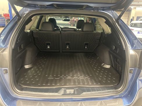 Used 2021 Subaru Outback Limited w/ Popular Package #2 image 11
