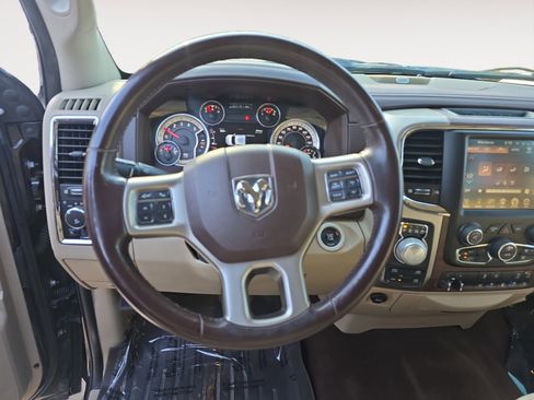 Used 2015 RAM 1500 Laramie w/ Convenience Group image 13