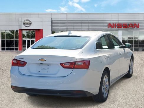 Used 2023 Chevrolet Malibu LT image 4