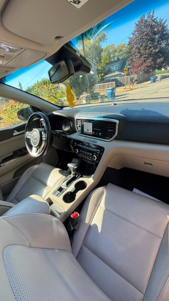 Used 2021 Kia Sportage EX w/ EX Technology Package AWD/4WD image 7