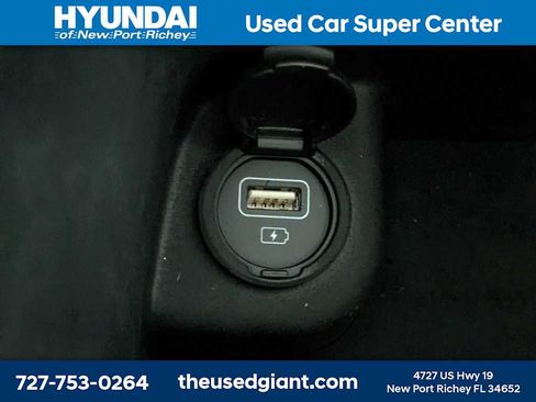 Used 2022 Kia Telluride EX w/ EX Premium Package image 37