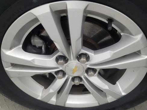 Used 2017 Chevrolet Equinox LS FWD image 31