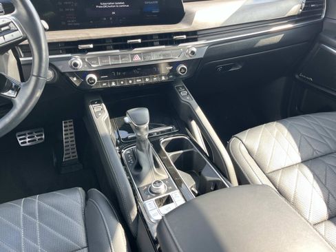 Used 2024 Kia Telluride SX X-Line AWD/4WD image 18