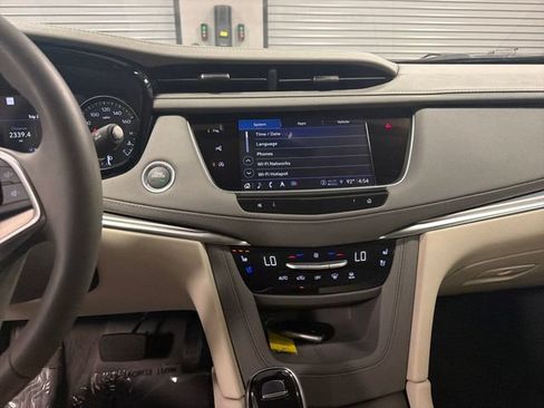 Certified 2026 Cadillac XT5 Premium Luxury w/ Driver Assist Package FWD image 18