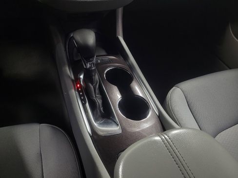 Used 2021 Chevrolet Malibu LT image 26