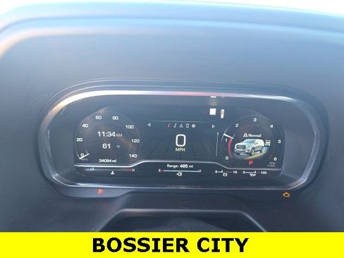 Used 2022 GMC Yukon XL SLT w/ SLT Premium Package image 10