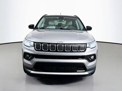 Used 2022 Jeep Compass Limited image 2