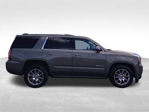 Used 2017 GMC Yukon Denali w/ Open Road Package AWD/4WD image 7