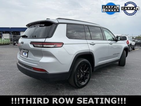 Used 2024 Jeep Grand Cherokee L Laredo image 9