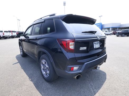 Used 2022 Honda Passport TrailSport image 8