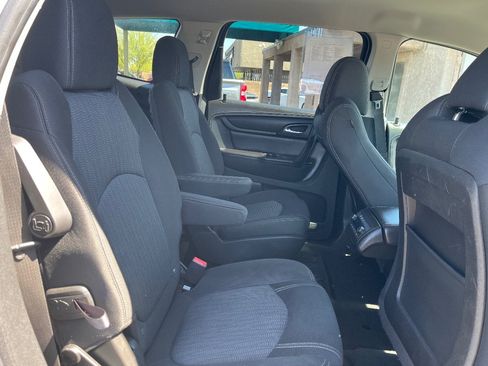 Used 2016 Chevrolet Traverse LT FWD image 33