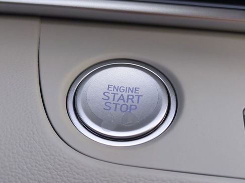 New 2026 Hyundai Elantra Limited FWD image 35