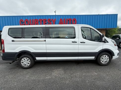 Used 2023 Ford Transit 350 XLT RWD image 12