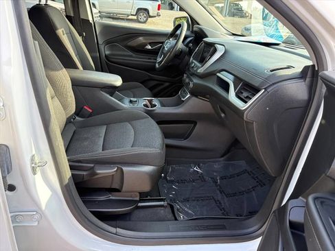 Used 2022 GMC Terrain SLE w/ Driver Convenience Package FWD image 18
