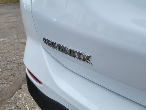 Used 2023 Chevrolet Equinox Premier image 29