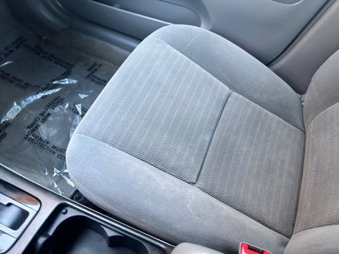 Used 2005 Toyota Camry SE FWD image 21
