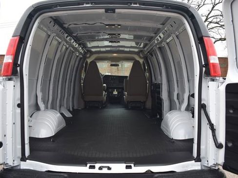 New 2025 Chevrolet Express 2500 Extended image 16