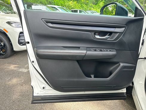 Used 2023 Honda CR-V Sport image 10