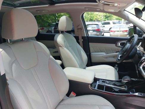 Used 2022 Kia Sorento SX AWD/4WD image 10