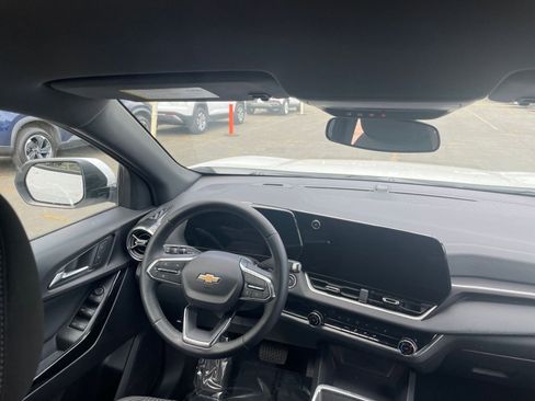 Used 2025 Chevrolet Equinox LT image 33