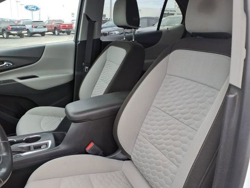 Used 2019 Chevrolet Equinox LT image 8