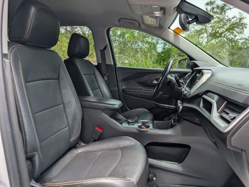 Used 2020 GMC Terrain SLT FWD image 16