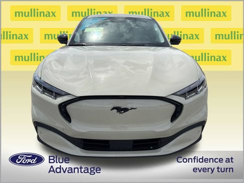 Used 2025 Ford Mustang Mach-E Premium RWD image 11