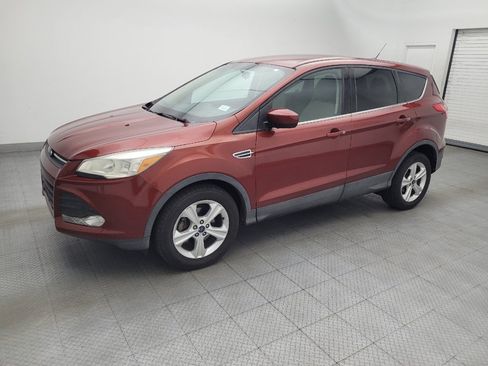 Used 2014 Ford Escape SE FWD image 2