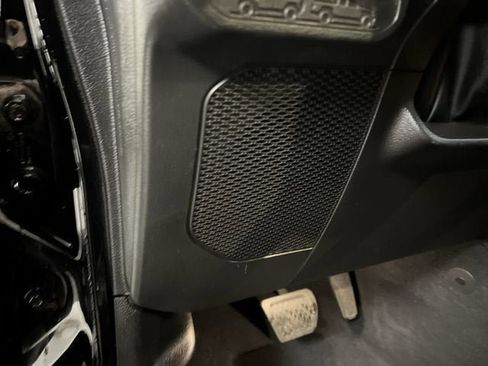 Used 2024 Jeep Wrangler Unlimited Sahara AWD/4WD image 23