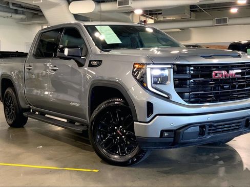 Used 2025 GMC Sierra 1500 Elevation w/ Elevation Premium Package AWD/4WD image 2