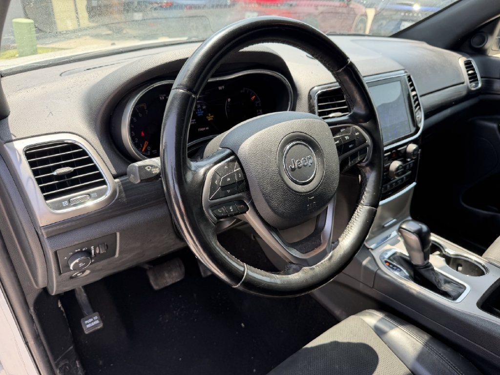 Used 2021 Jeep Grand Cherokee Laredo X RWD image 14