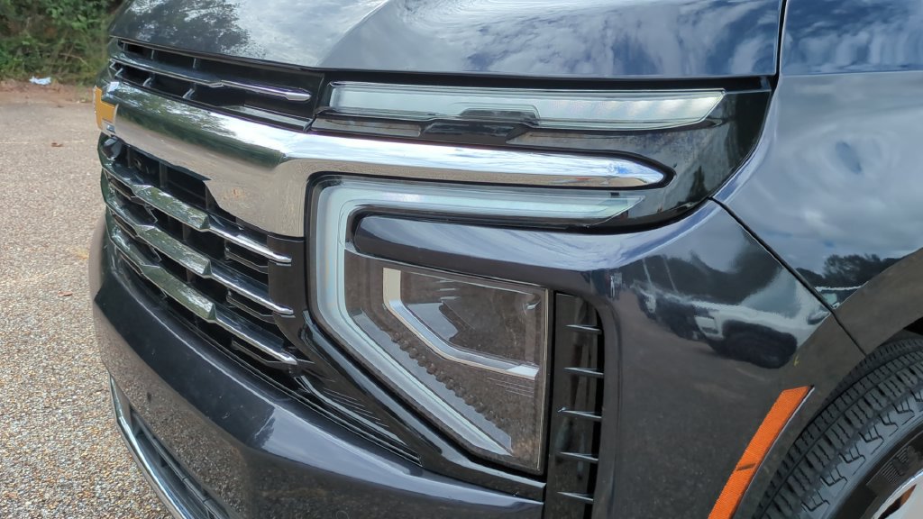 Used 2025 Chevrolet Tahoe LT RWD image 9