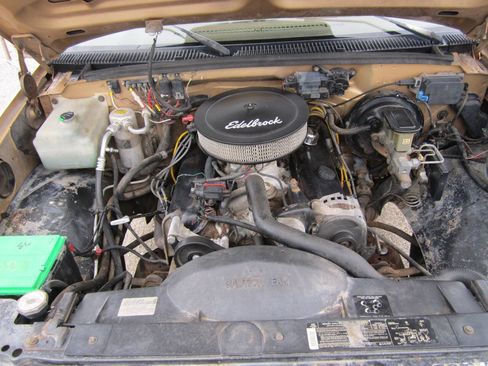 Used 1989 Chevrolet Silverado 3500 2WD Extended Cab image 16