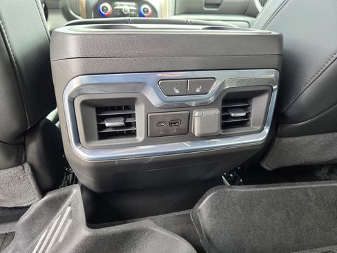 Used 2022 Chevrolet Silverado 2500 High Country w/ Z71 Off-Road Package AWD/4WD image 13
