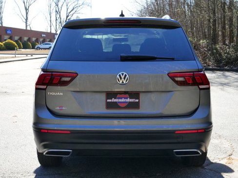 Used 2020 Volkswagen Tiguan S image 18