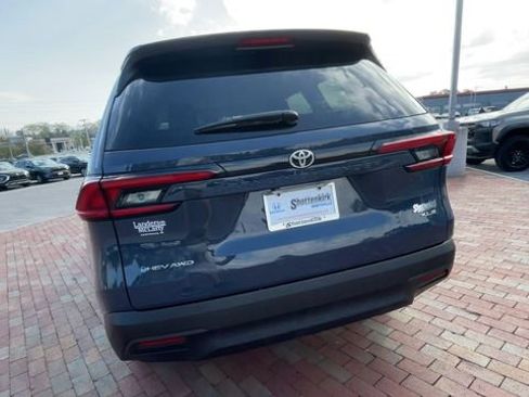 Used 2025 Toyota Grand Highlander AWD Hybrid image 8