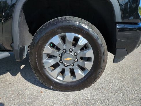 Certified 2025 Chevrolet Silverado 2500 Custom w/ Custom Value Package image 11