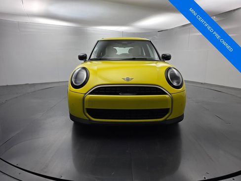 Used 2025 MINI Cooper 2-Door Hardtop FWD image 2
