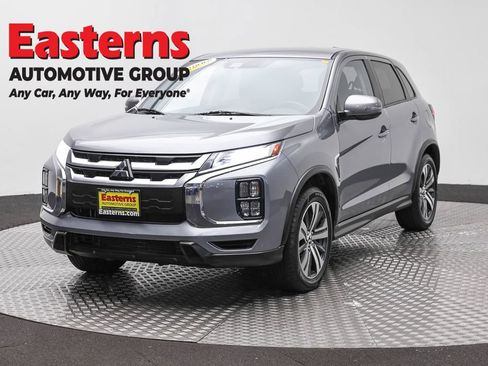 Used 2022 Mitsubishi Outlander Sport SE FWD image 1