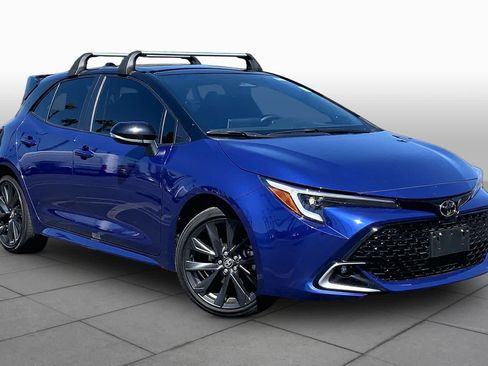 Certified 2025 Toyota Corolla XSE FWD image 2