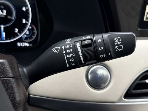 Used 2020 Hyundai Palisade Limited w/ Winter Weather Package image 11