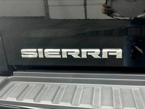 Used 2016 GMC Sierra 2500 Denali w/ Duramax Plus Package AWD/4WD image 23