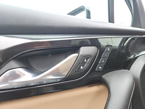 Used 2023 Chevrolet Blazer Premier image 31