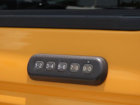 Used 2021 Ford Bronco First Edition AWD/4WD image 19