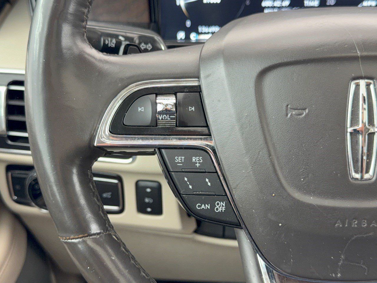 Used 2020 Lincoln Navigator Reserve w/ Equipment Group 208A Reserve AWD/4WD image 18
