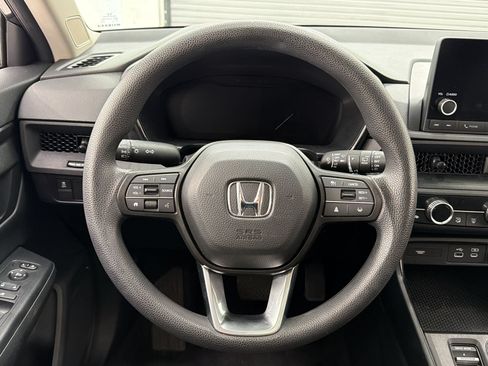 Used 2025 Honda CR-V EX image 11