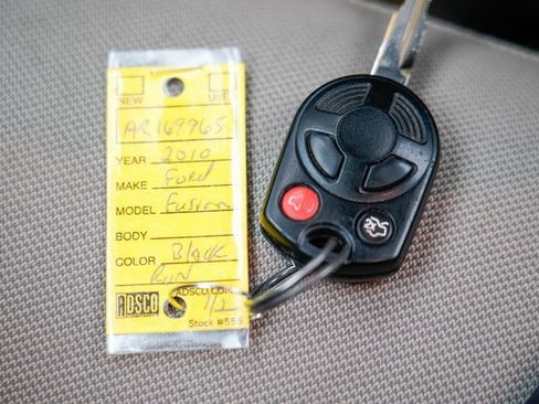 Used 2010 Ford Fusion SE image 33